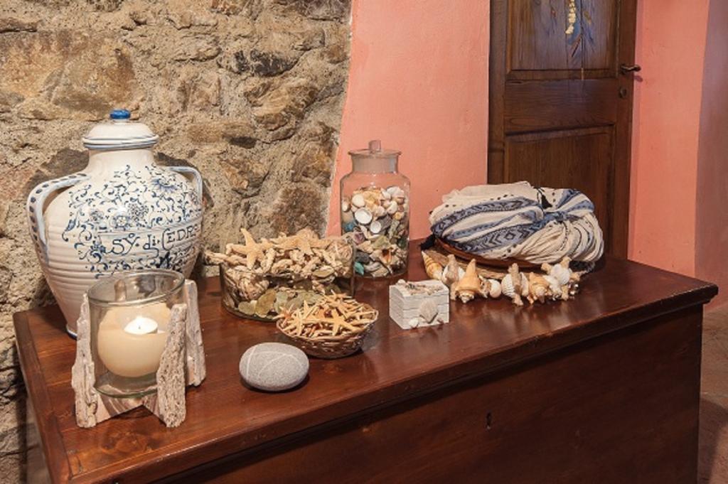 Agriturismo Colle Donatucci Guest House Кастането Кардучи Екстериор снимка